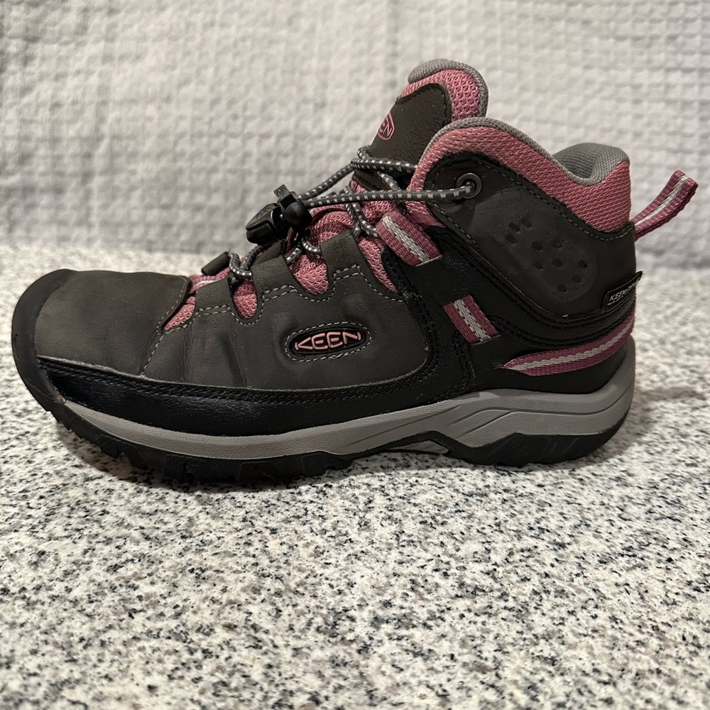Girls Keen Hiking Boots